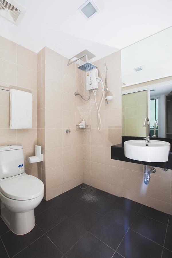 The Wide Condotel - Phuket Kamer foto